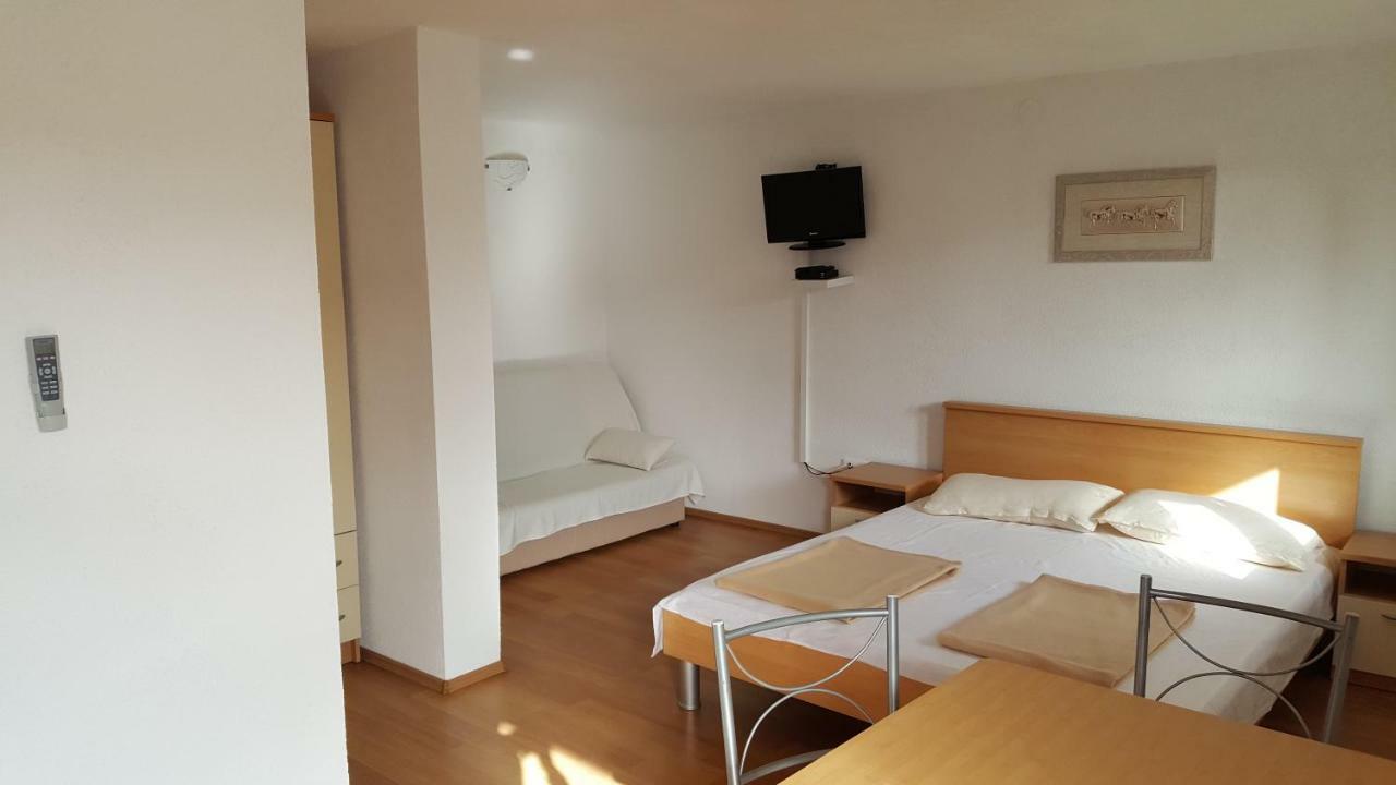 Apartmani M&M Biograd Na Moru Εξωτερικό φωτογραφία